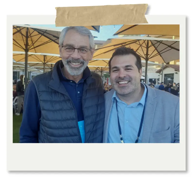 Paulo Humaitá ao lado de Dave Evans em evento